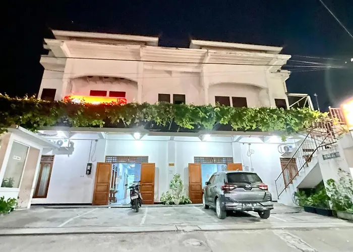 Telu Telu Solo Hotel